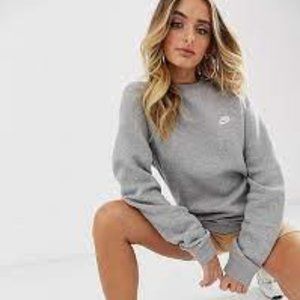 Women's Nike Gray Cropped Crewneck